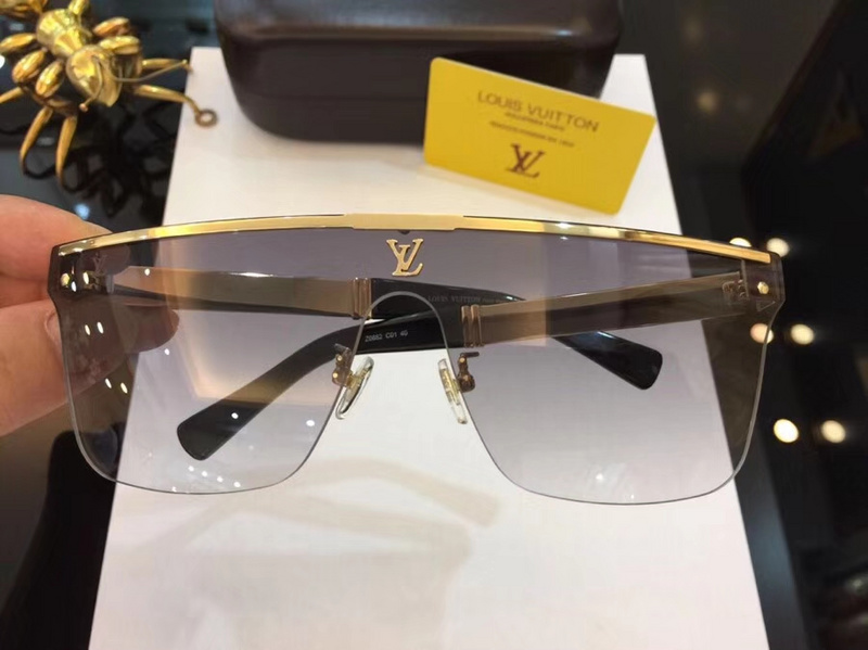 LV Sunglasses AAAA-220