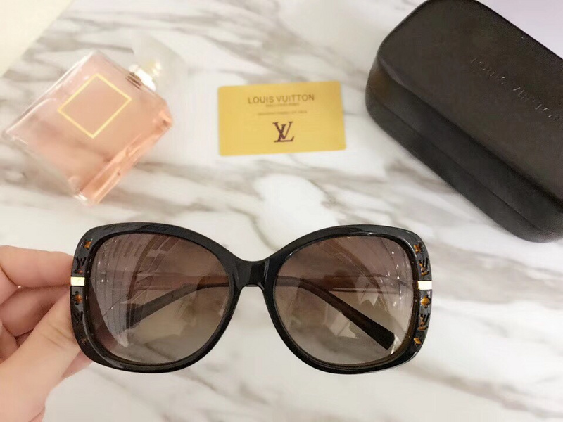 LV Sunglasses AAAA-256