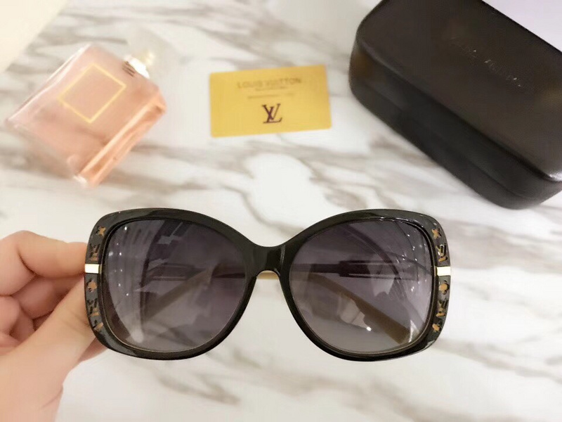 LV Sunglasses AAAA-257