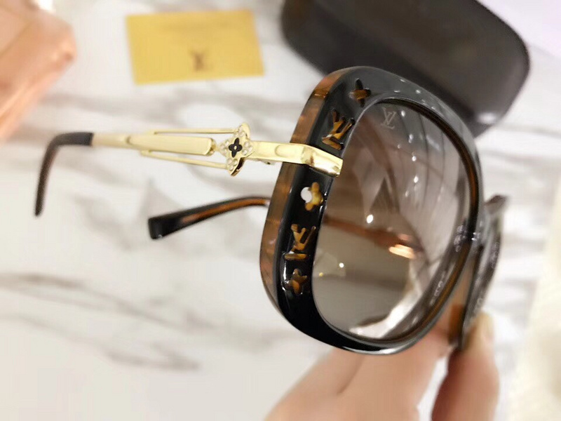 LV Sunglasses AAAA-258