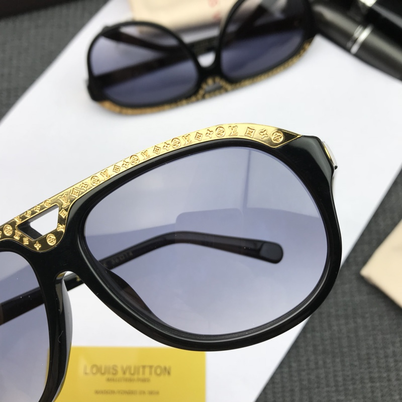 LV Sunglasses AAAA-262