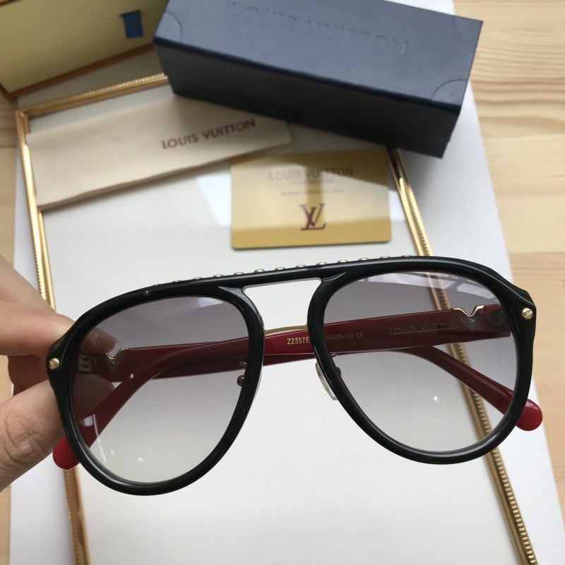 LV Sunglasses AAAA-284