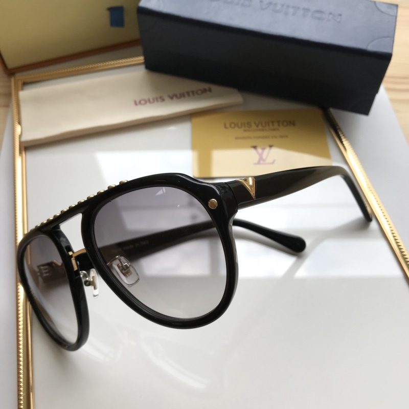 LV Sunglasses AAAA-286