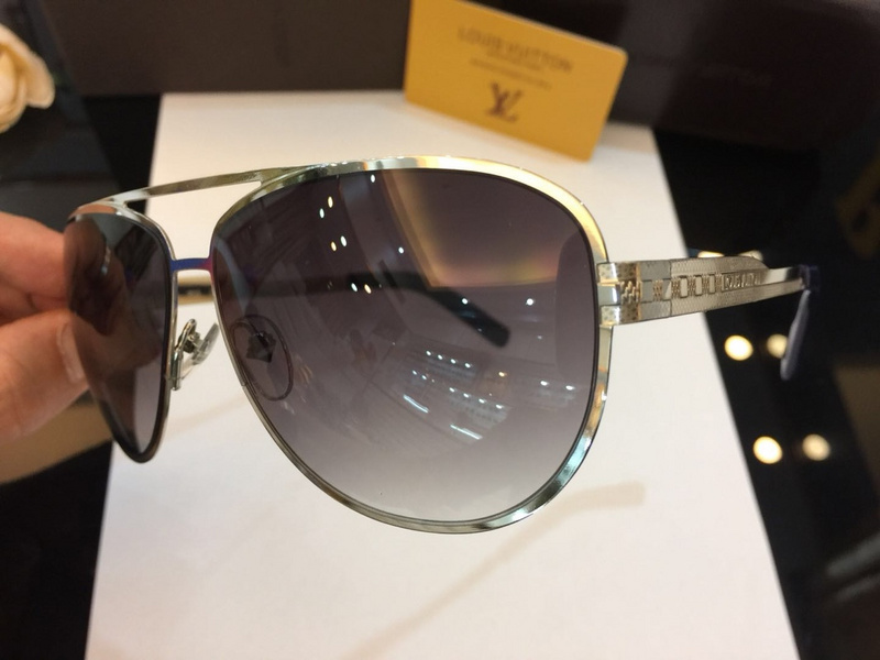 LV Sunglasses AAAA-307