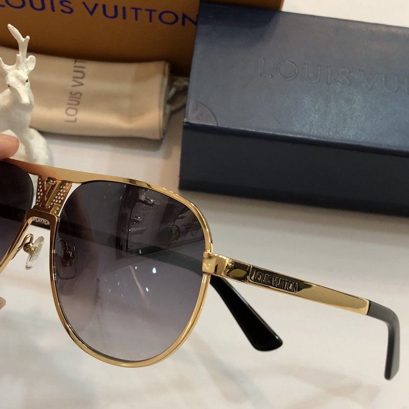 LV Sunglasses AAAA-330