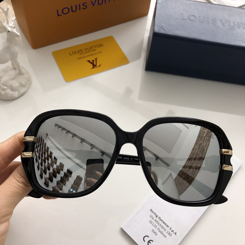 LV Sunglasses AAAA-401