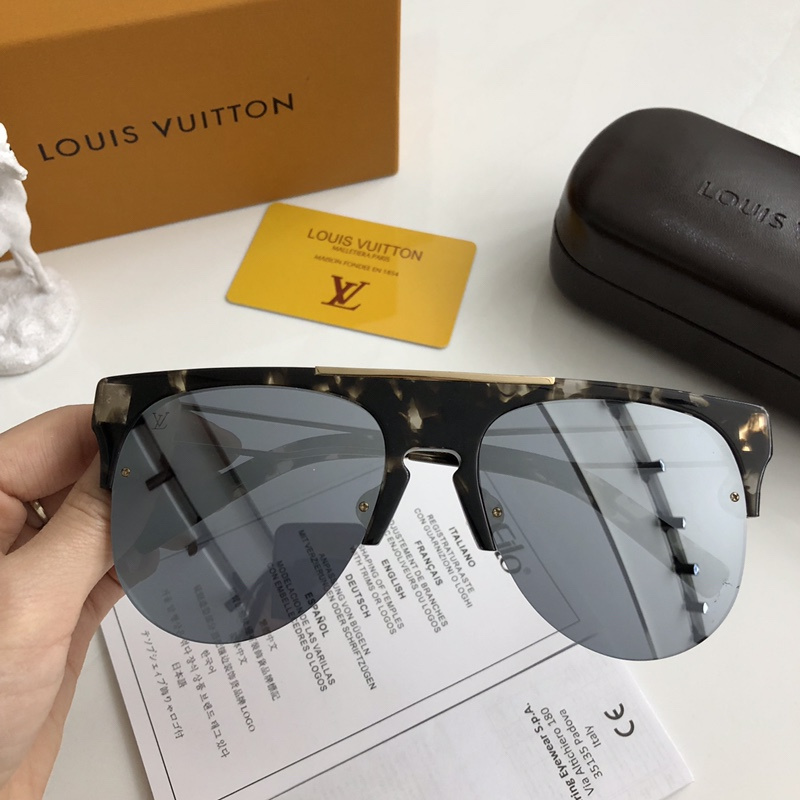 LV Sunglasses AAAA-412