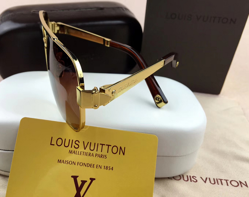 LV Sunglasses AAAA-547