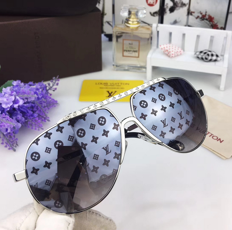 LV Sunglasses AAAA-584