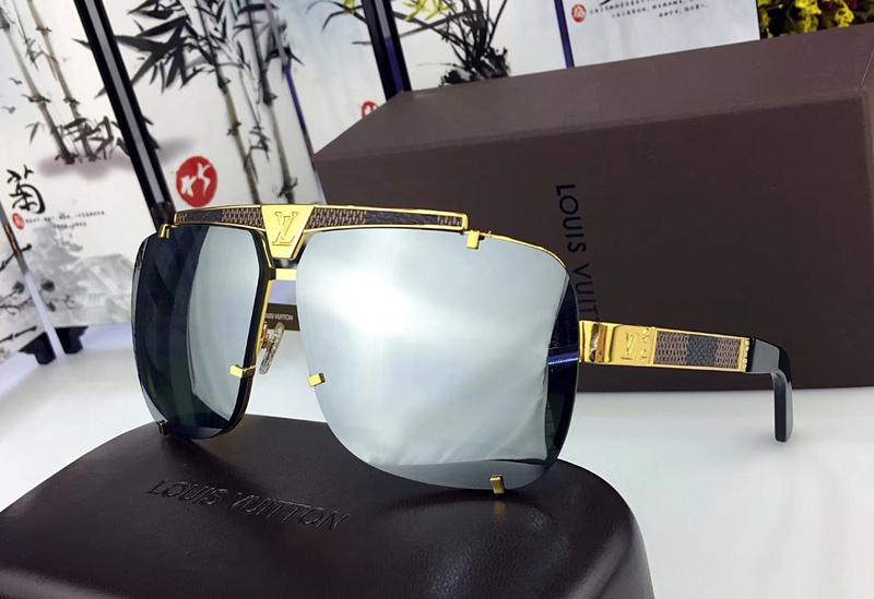 LV Sunglasses AAAA-632