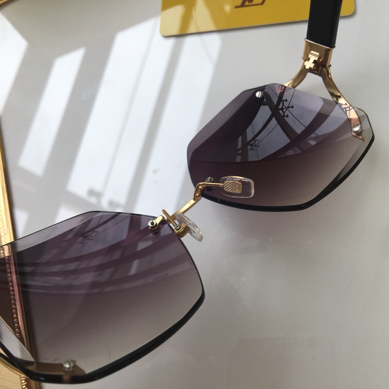 LV Sunglasses AAAA-701