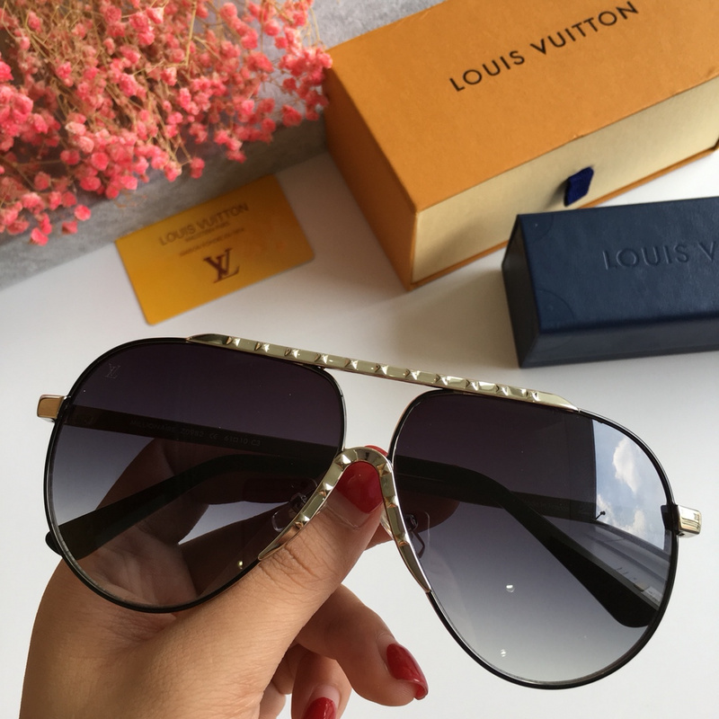 LV Sunglasses AAAA-704