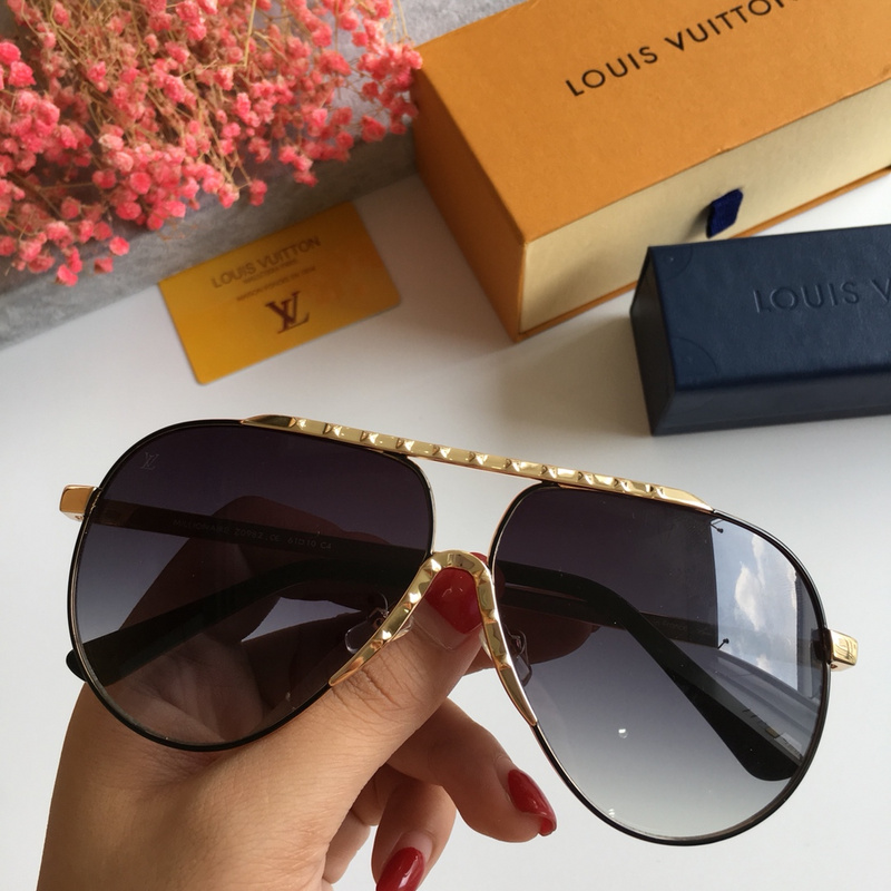 LV Sunglasses AAAA-710