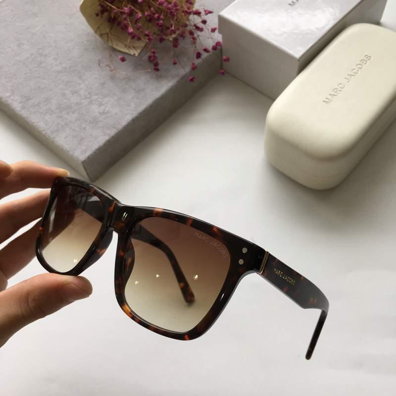 Marc Jacobs Sunglasses AAAA-036