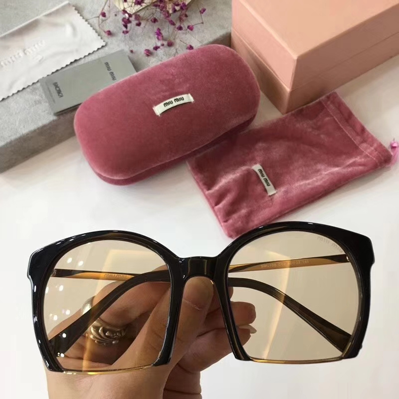 Miu Miu Sunglasses AAAA-004