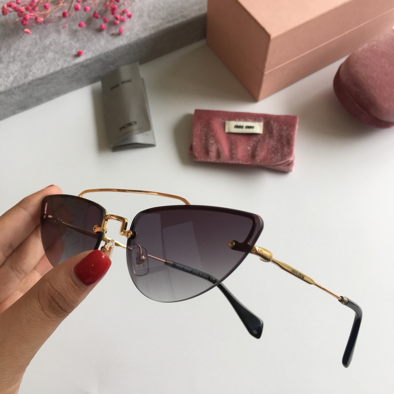 Miu Miu Sunglasses AAAA-018