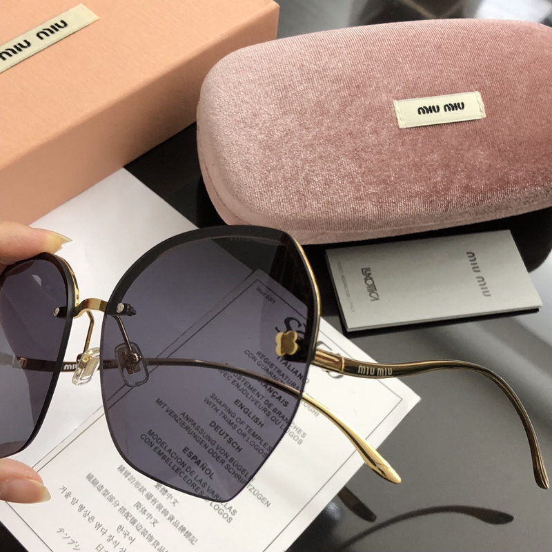 Miu Miu Sunglasses AAAA-050