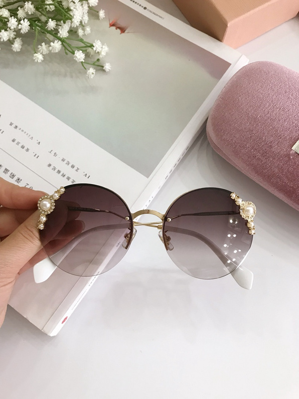 Miu Miu Sunglasses AAAA-064