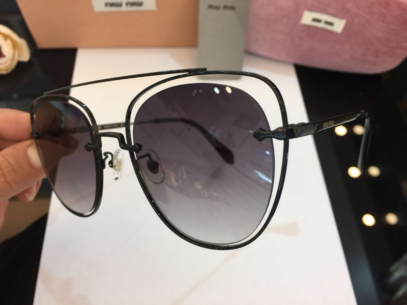 Miu Miu Sunglasses AAAA-083