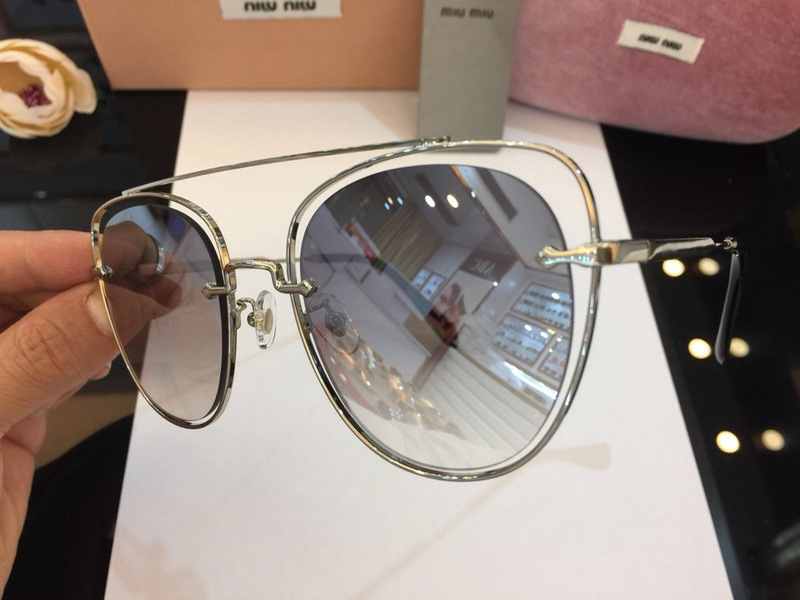 Miu Miu Sunglasses AAAA-088