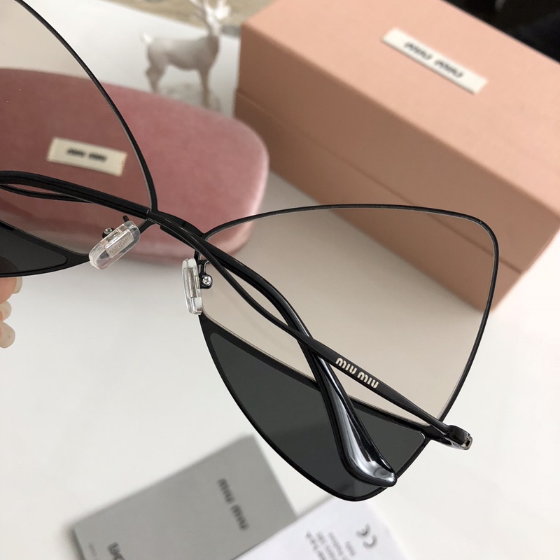 Miu Miu Sunglasses AAAA-108