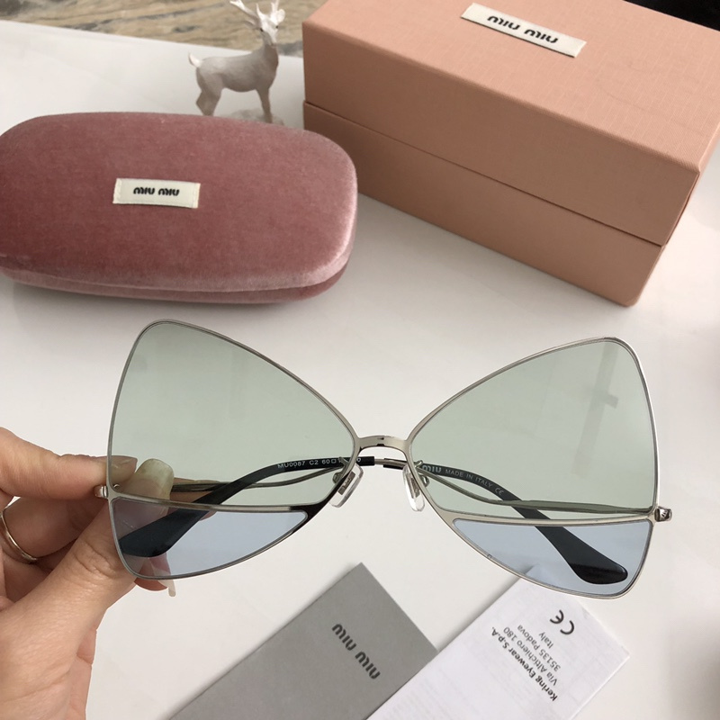 Miu Miu Sunglasses AAAA-110