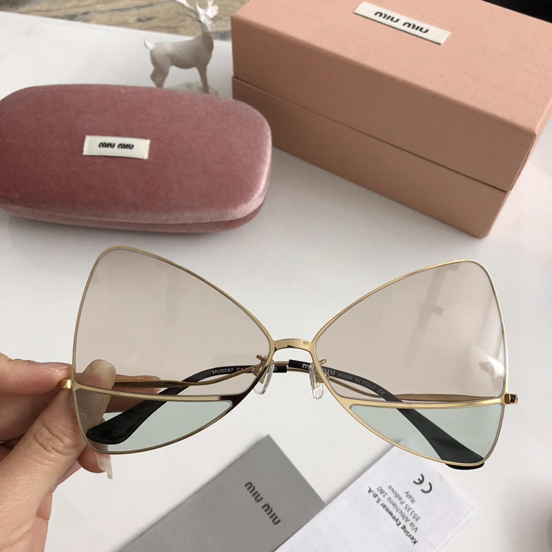 Miu Miu Sunglasses AAAA-112