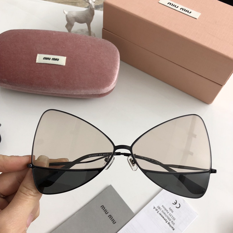 Miu Miu Sunglasses AAAA-113