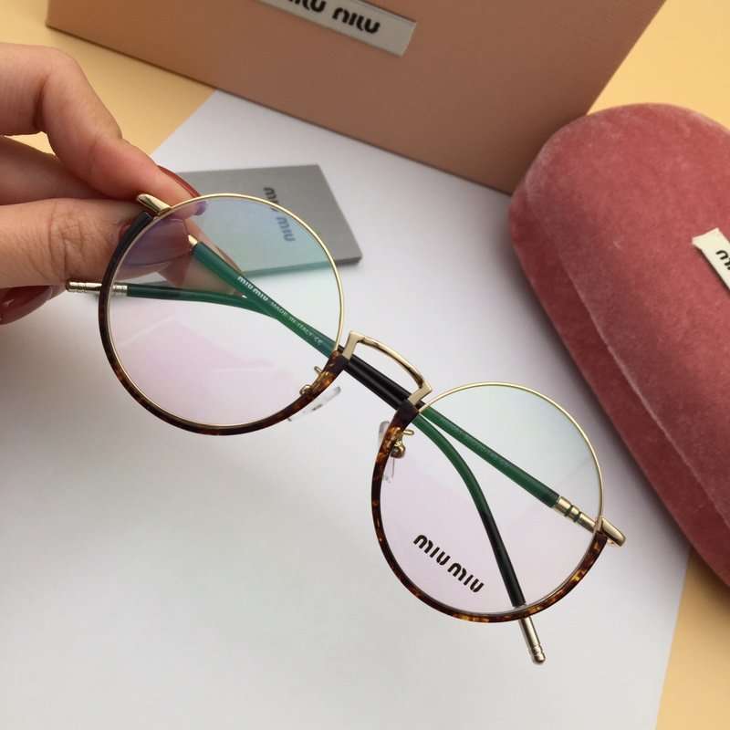 Miu Miu Sunglasses AAAA-132