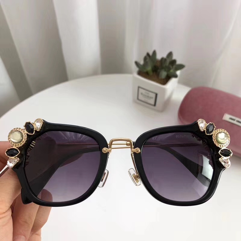 Miu Miu Sunglasses AAAA-157