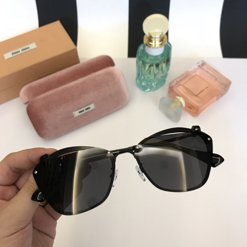 Miu Miu Sunglasses AAAA-194