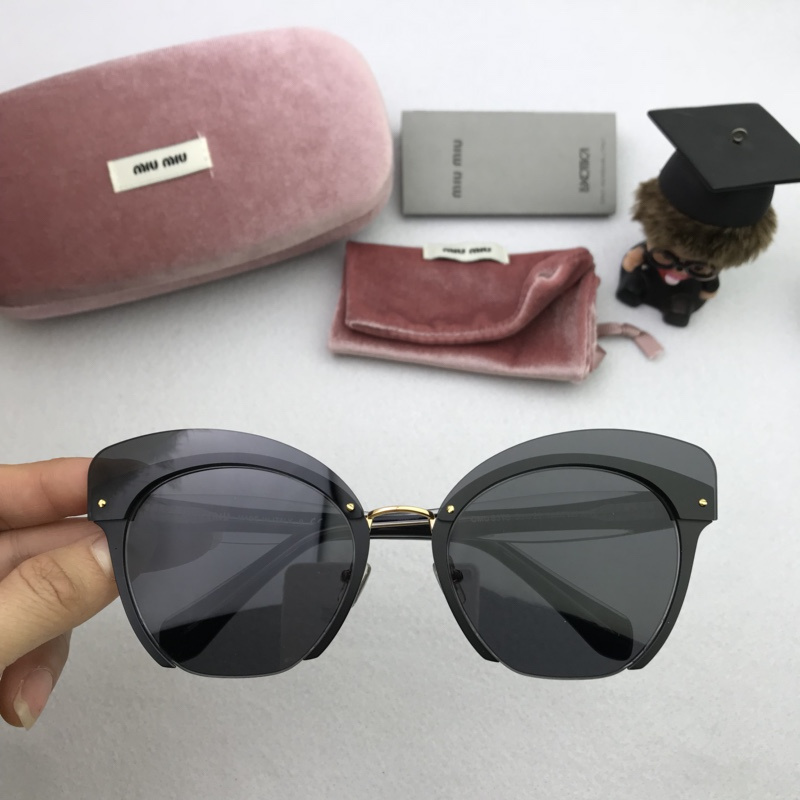 Miu Miu Sunglasses AAAA-216