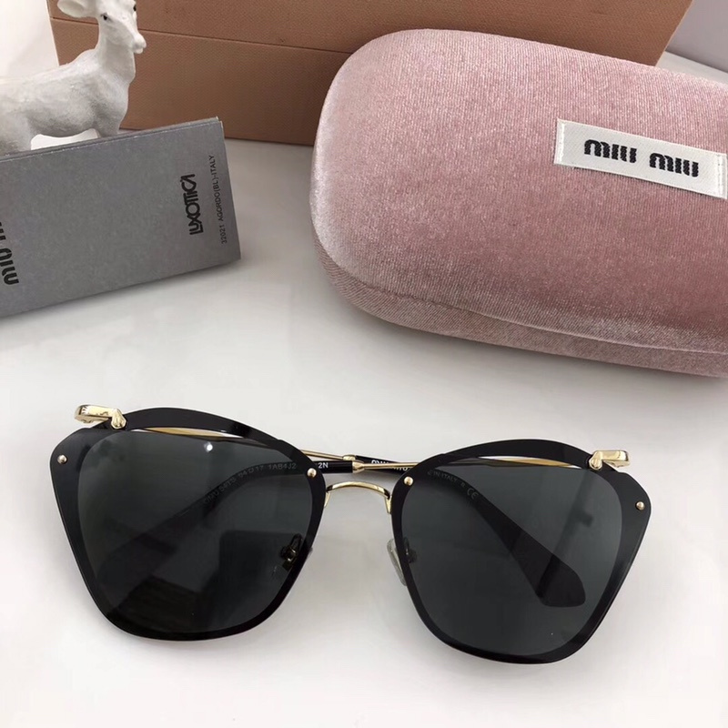 Miu Miu Sunglasses AAAA-252