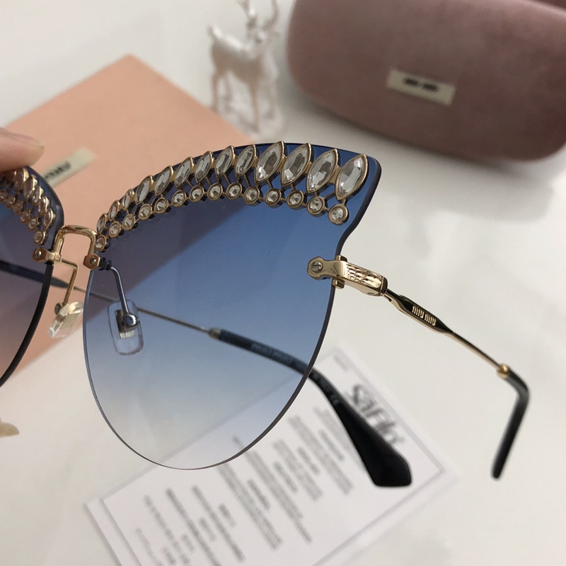 Miu Miu Sunglasses AAAA-299