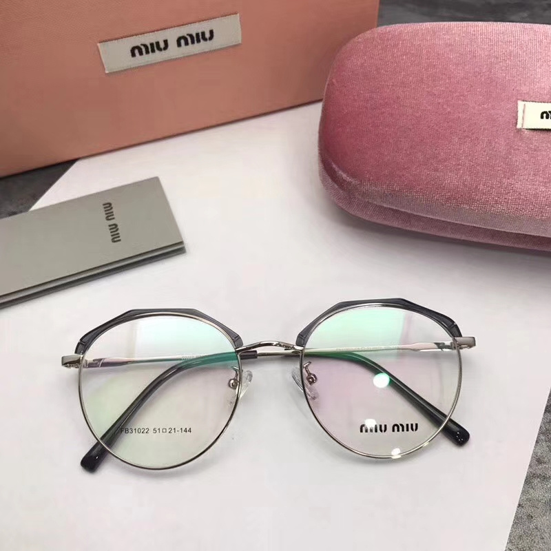 Miu Miu Sunglasses AAAA-305