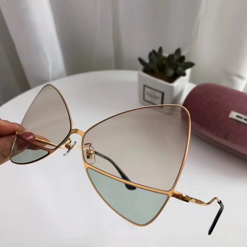 Miu Miu Sunglasses AAAA-313