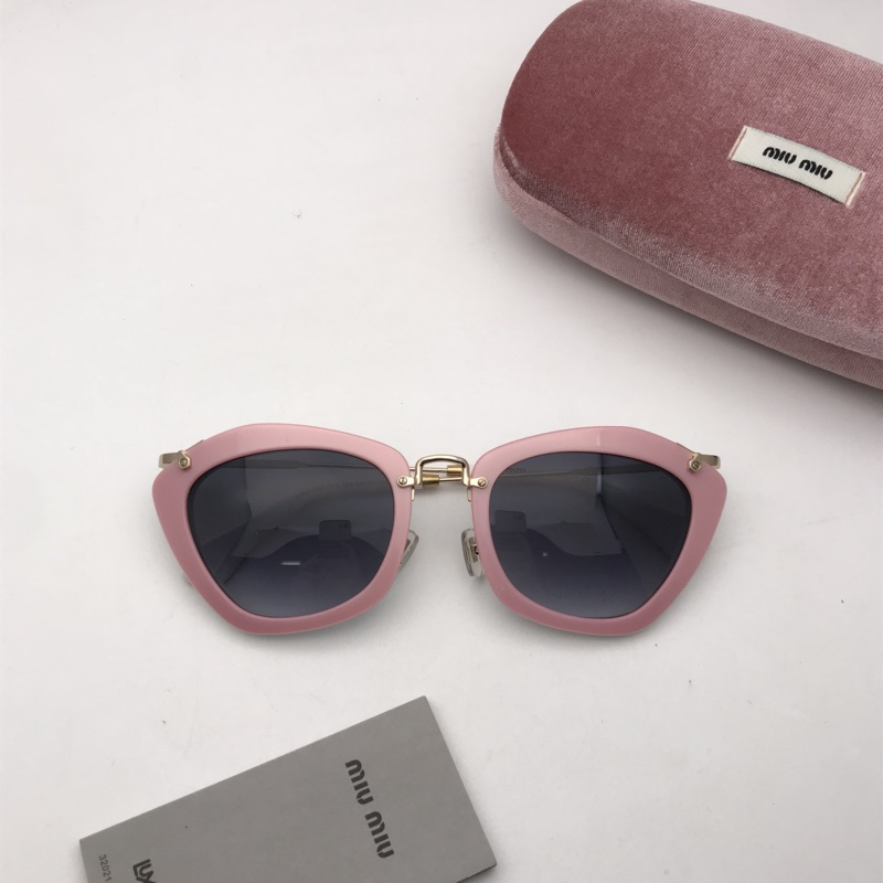 Miu Miu Sunglasses AAAA-320