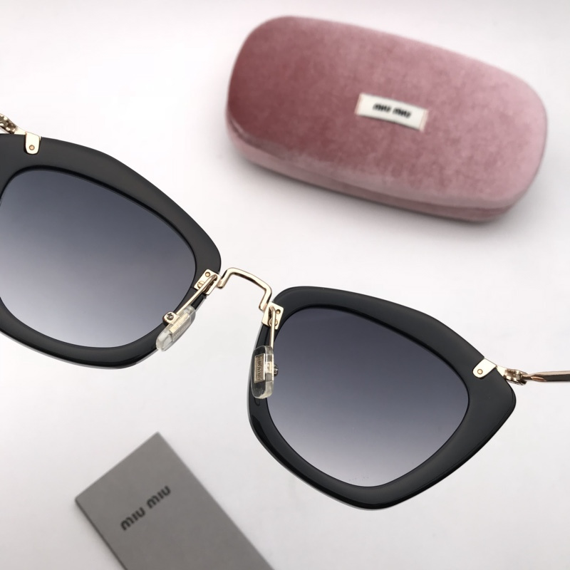 Miu Miu Sunglasses AAAA-323