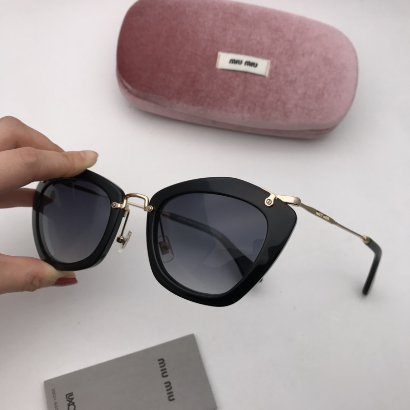 Miu Miu Sunglasses AAAA-324