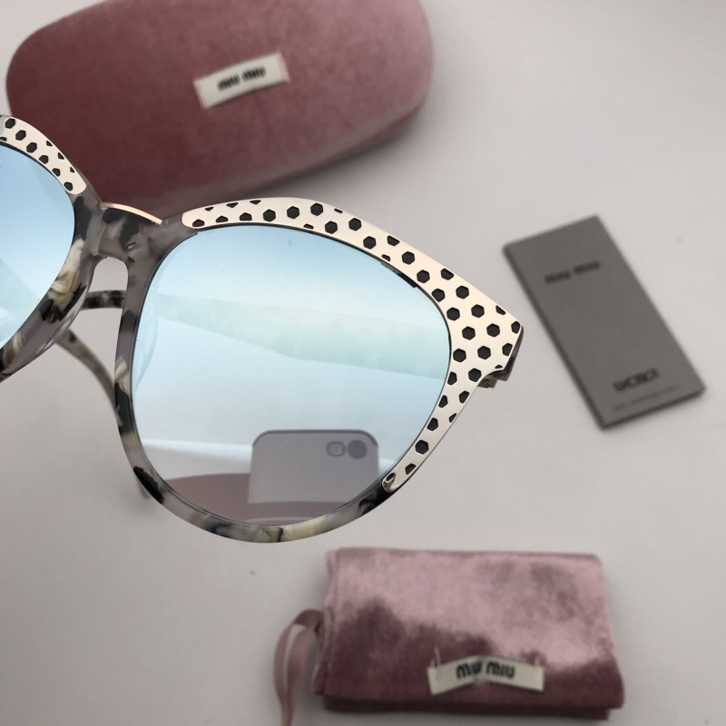 Miu Miu Sunglasses AAAA-348