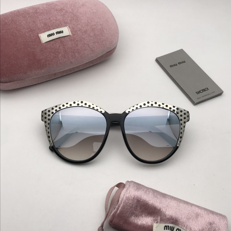 Miu Miu Sunglasses AAAA-352