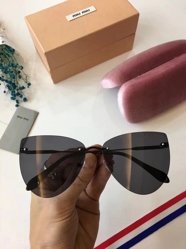 Miu Miu Sunglasses AAAA-359