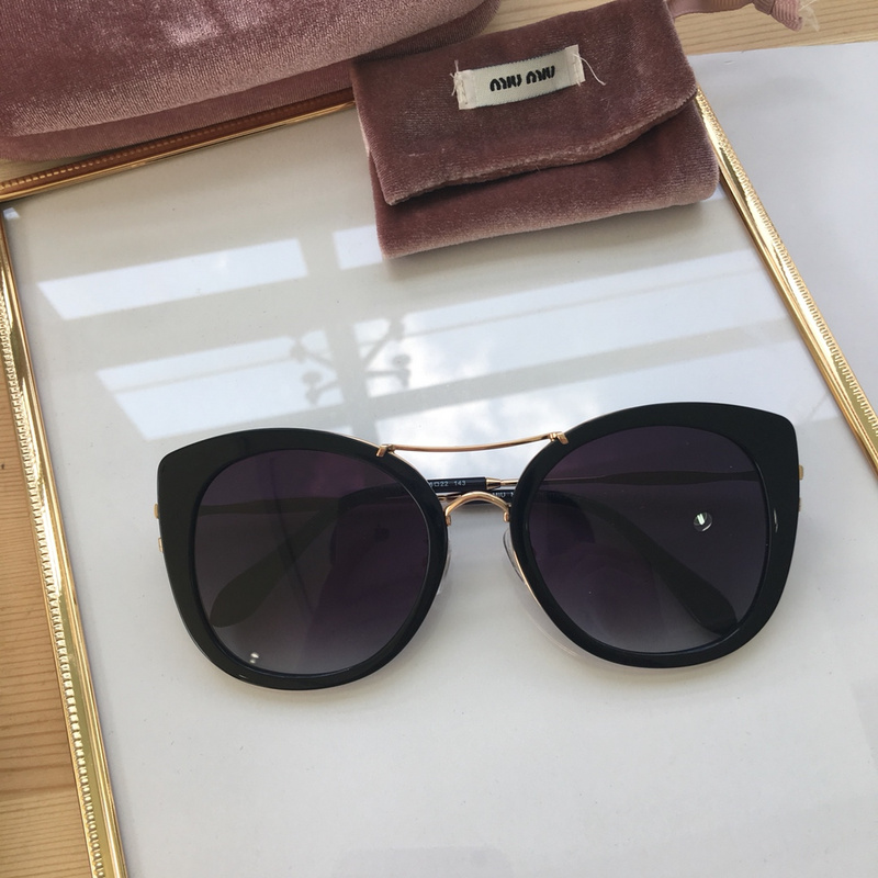 Miu Miu Sunglasses AAAA-382