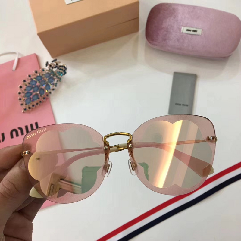 Miu Miu Sunglasses AAAA-395