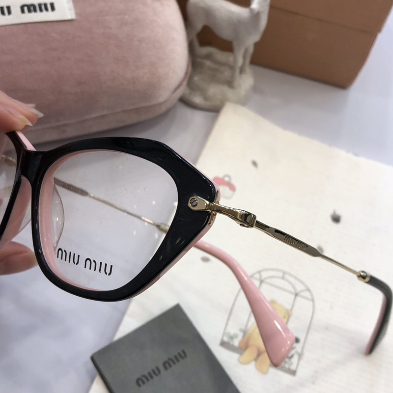 Miu Miu Sunglasses AAAA-399