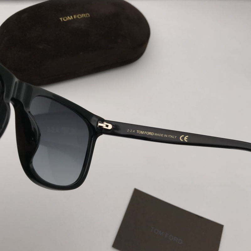 Tom Ford Sunglasses AAAA-463