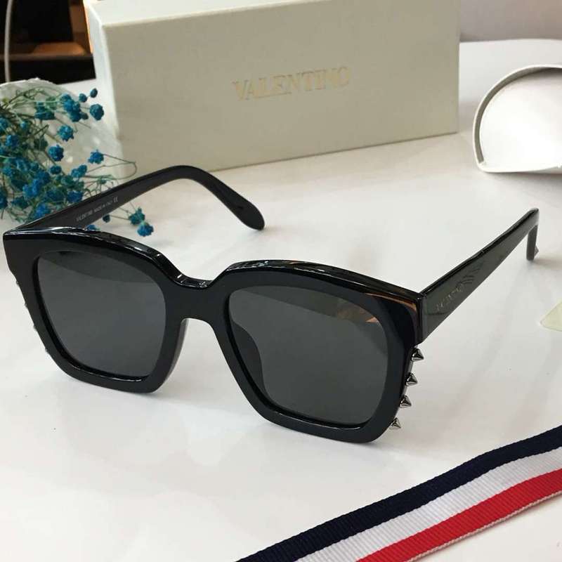 V Sunglasses AAAA-007