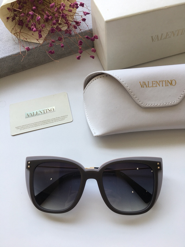 V Sunglasses AAAA-015