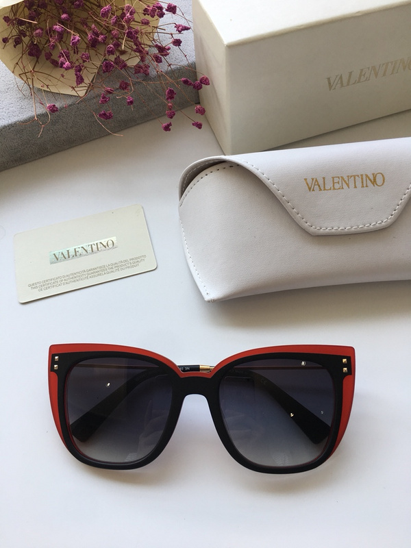 V Sunglasses AAAA-018