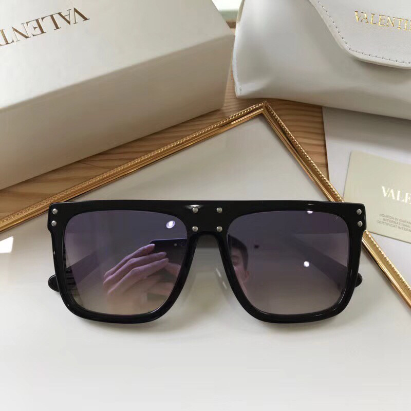 V Sunglasses AAAA-021